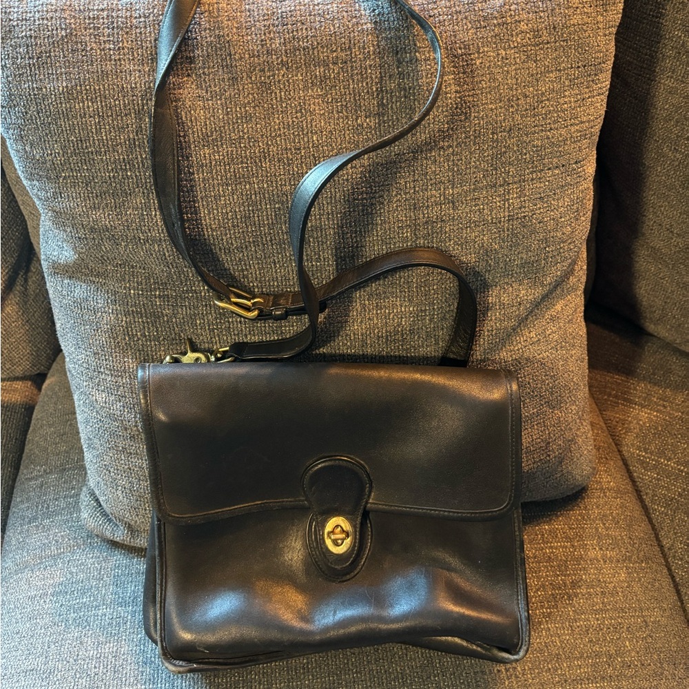 Coach Black Leather Crossbody Bag Willis / Station Bag #9927